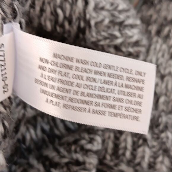 Old Navy Wrap Front Cardigan - Picture 7 of 8